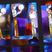 Kirchenfenster – Jungfrauen, denen das Lichtöl nicht ausging